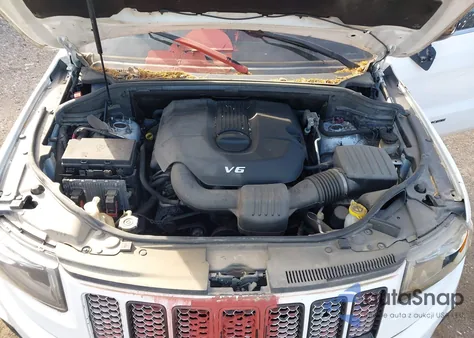 2015 Jeep Grand Cherokee Laredo z USA, uszkodzony, nr VIN 1C4RJFAGXFC206212